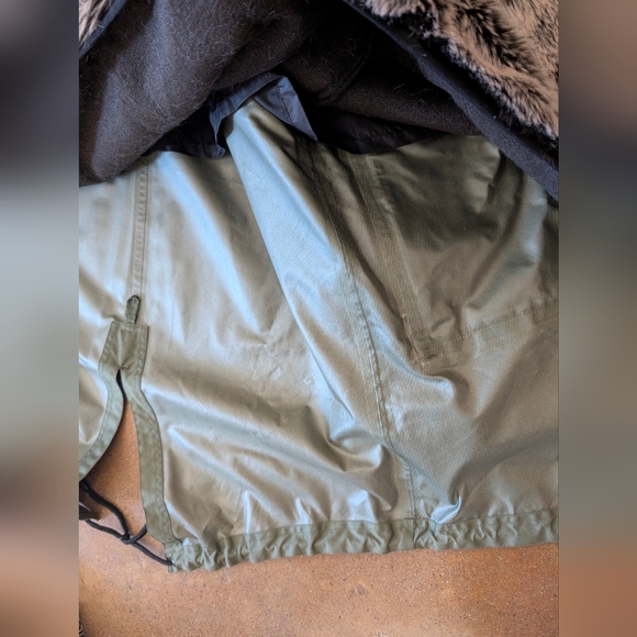 66 Degrees North Esja Long Edition Mens Medium Parka (also like a Womens L/XL) - Picture 16 of 16